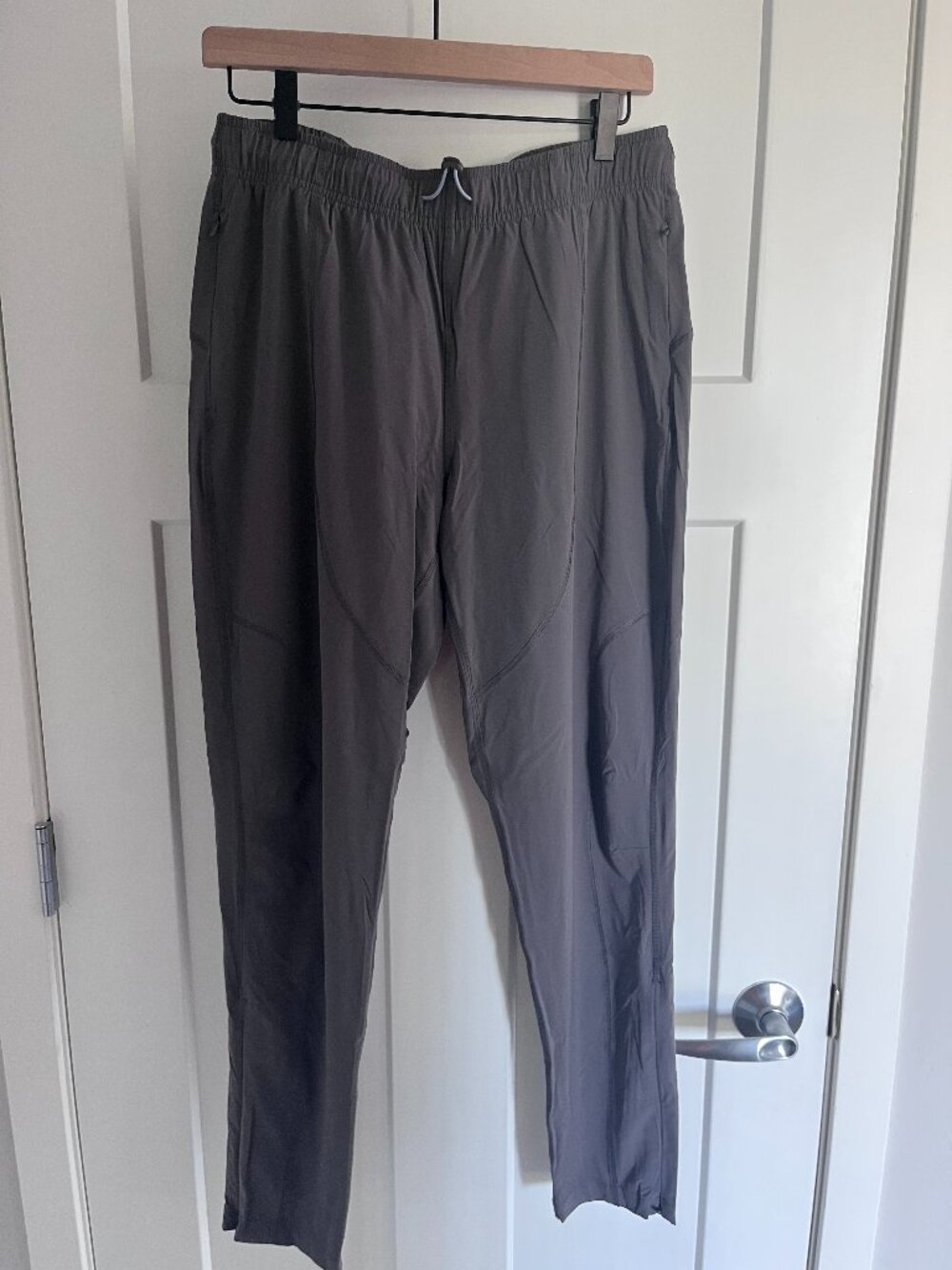 Outdoor Voices Jog Pant in Thunder, Size Medium